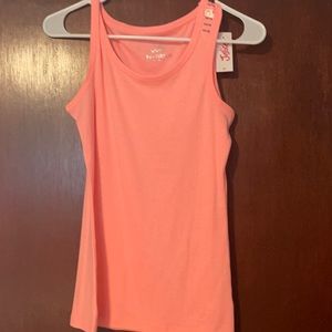 Peach colored tank top